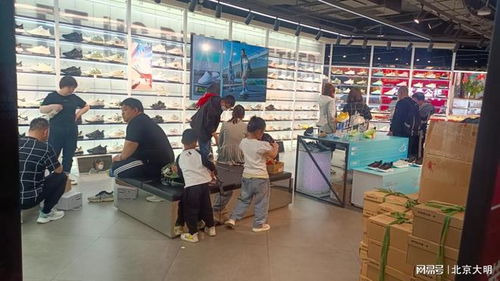 北京三十載百貨清倉謝幕，閉店裝修開啟零售新篇章